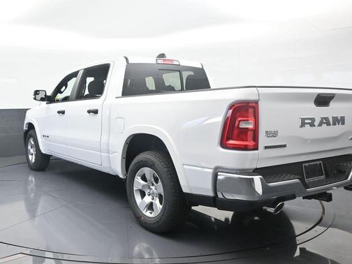 Bright White Clearcoat 2026 RAM 1500 Big Horn/Lone Star