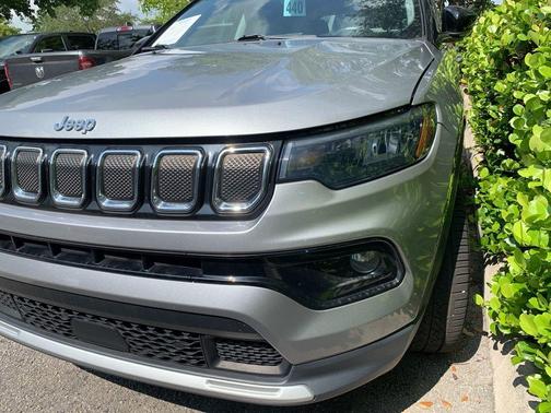 2023 Jeep Compass Latitude Lux