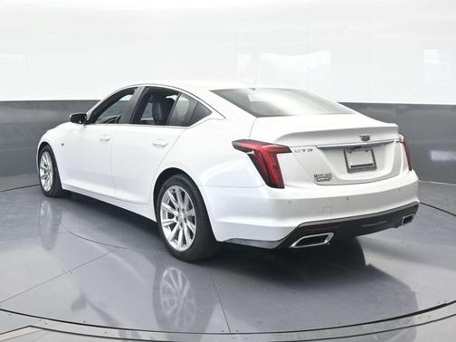 2022 Cadillac CT5 Luxury RWD