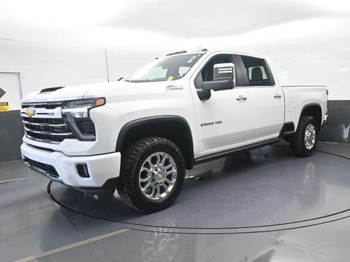 Summit White 2025 Chevrolet Silverado 2500 LTZ