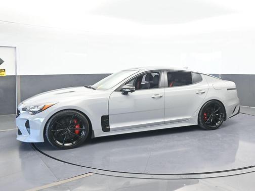 2023 Kia Stinger GT2