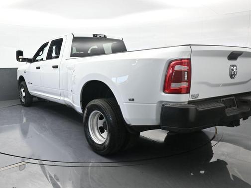 2022 RAM 3500 Tradesman