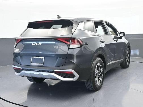Gravity Gray 2024 Kia Sportage LX