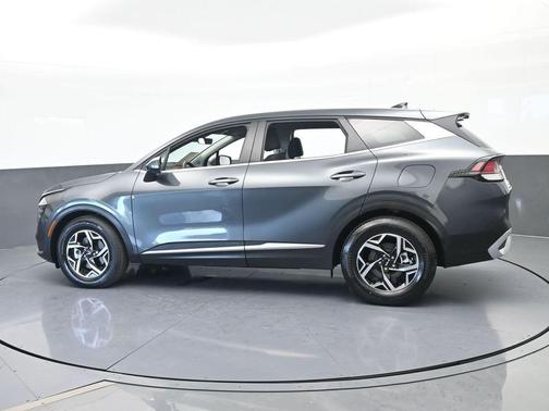 Gravity Gray 2024 Kia Sportage LX