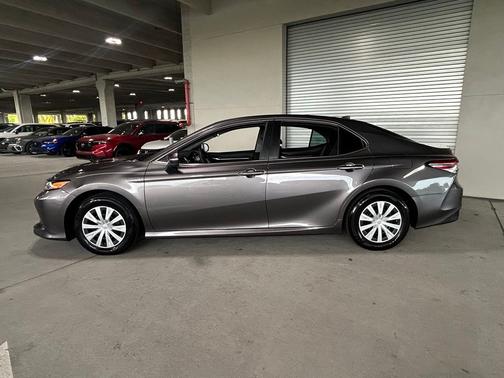 Predawn Gray Mica 2020 Toyota Camry Hybrid LE