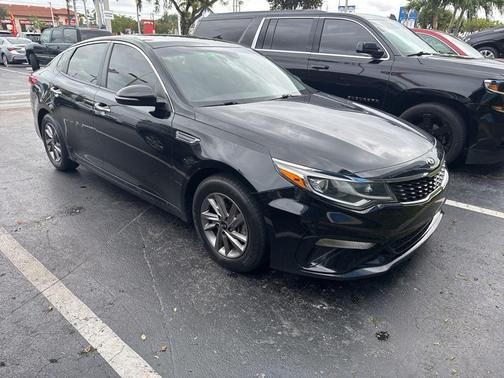 2020 Kia Optima LX