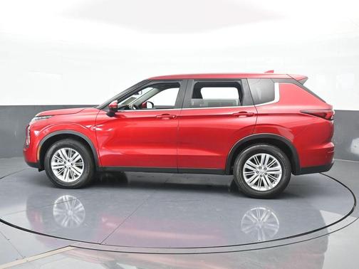 2022 Mitsubishi Outlander ES