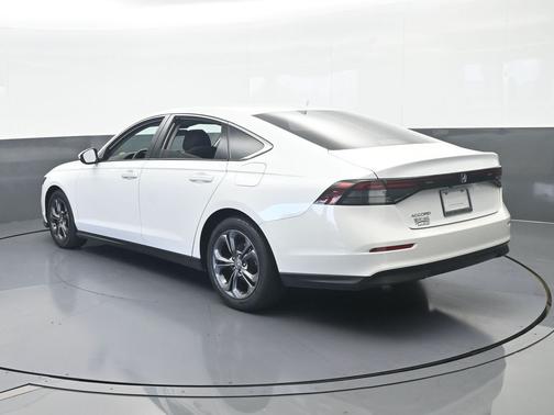 White 2023 Honda Accord EX