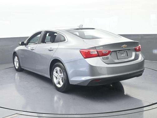 Sterling Gray Metallic 2024 Chevrolet Malibu LT