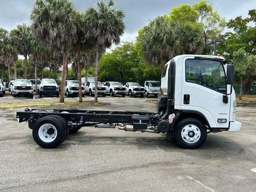 Arctic White 2024 Chevrolet Express 3500