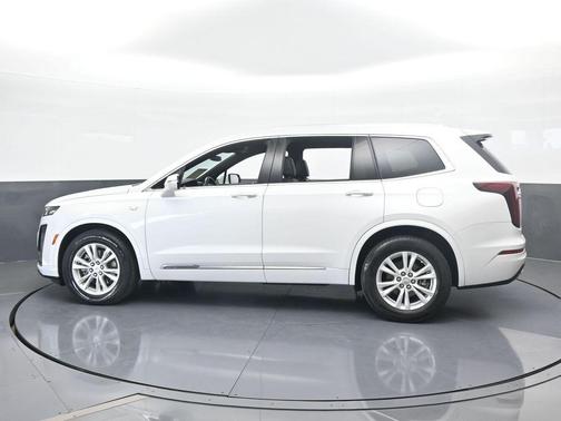 2023 Cadillac XT6 Luxury FWD
