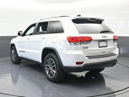 2018 Jeep Grand Cherokee Laredo E