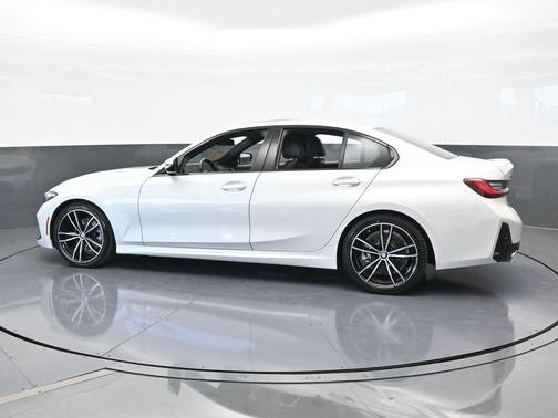 2024 BMW 330 i xDrive