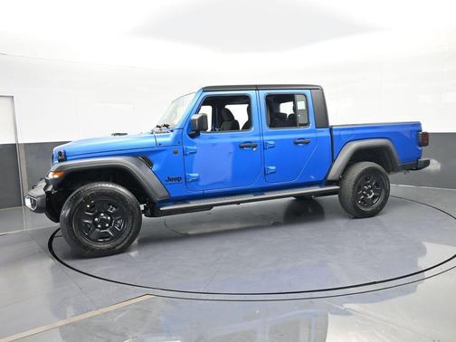 2026 Jeep Gladiator Sport