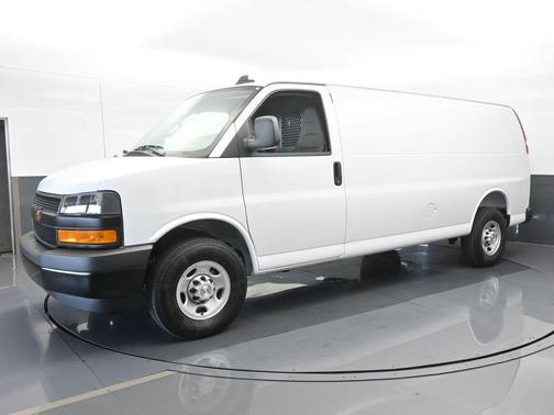 2025 Chevrolet Express 2500 Work Van