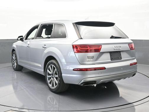 2019 Audi Q7 45 Premium Plus