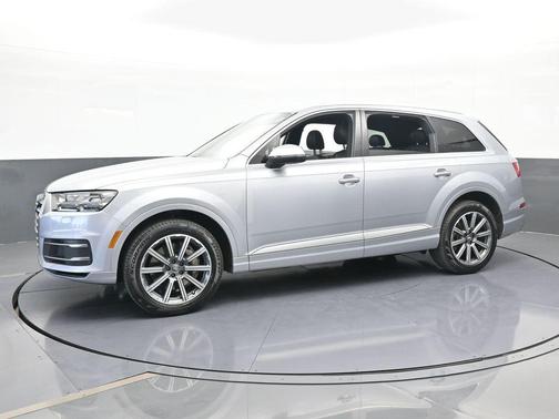 2019 Audi Q7 45 Premium Plus