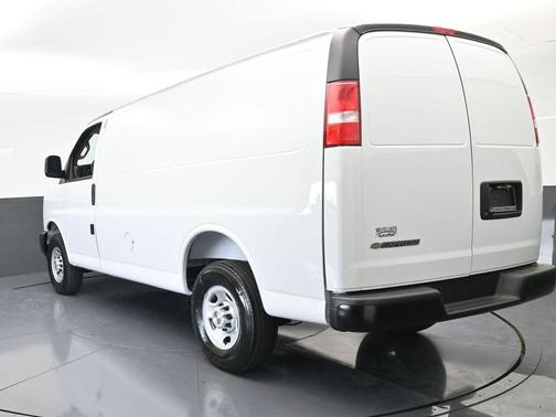 Summit White 2025 Chevrolet Express 2500 Work Van