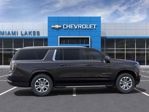 2025 Chevrolet Suburban LT