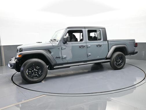 2026 Jeep Gladiator Sport