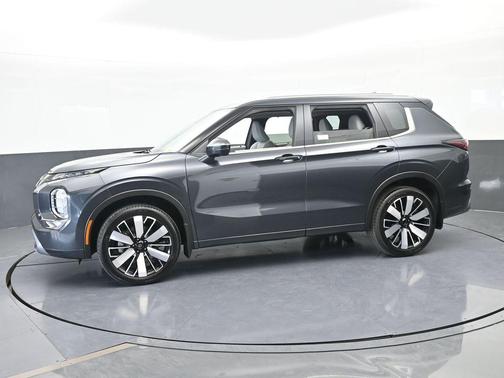 Gray 2026 Mitsubishi Outlander SEL