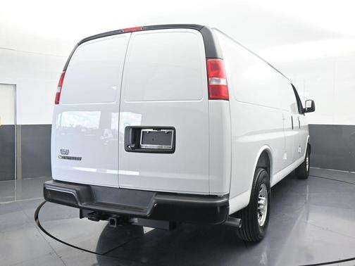 2025 Chevrolet Express 2500 Work Van