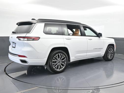 Bright White Clearcoat 2025 Jeep Grand Cherokee L Summit