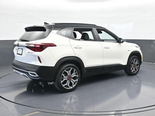 2021 Kia Seltos S