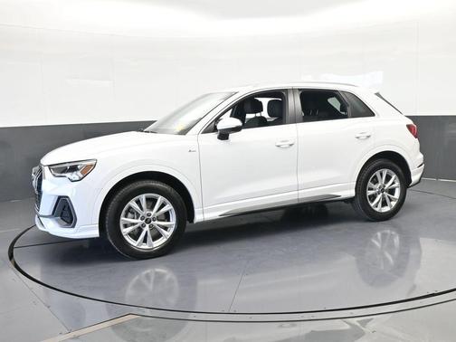 2025 Audi Q3 45 S line Premium
