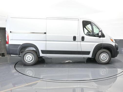 2025 RAM ProMaster 1500 Low Roof