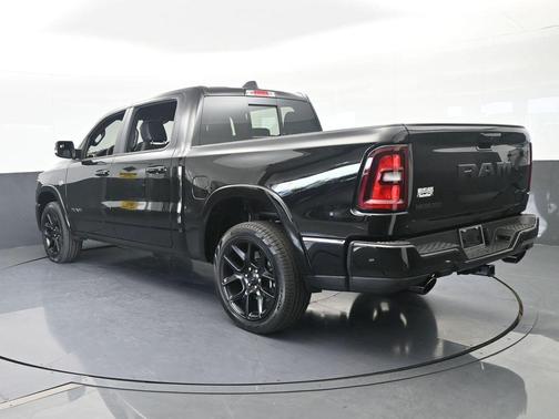 Diamond Black 2026 RAM 1500 Laramie