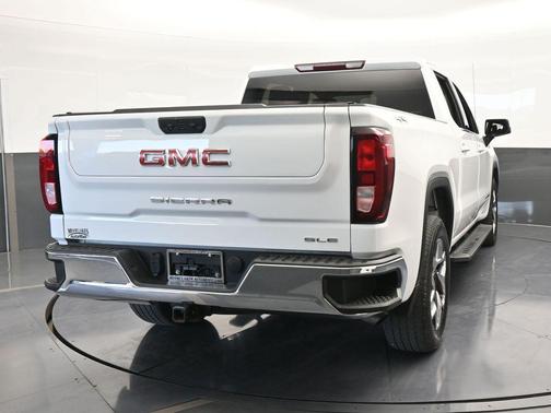 2022 GMC Sierra 1500 SLE