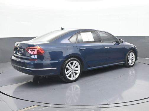 2019 Volkswagen Passat 2.0T Wolfsburg