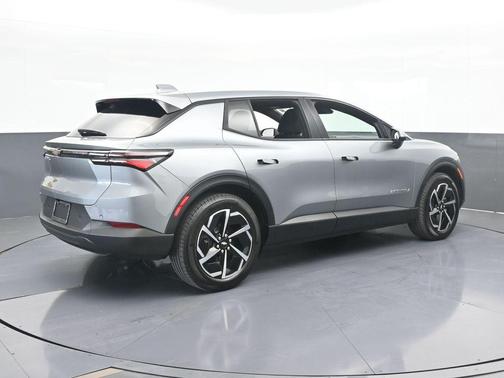 2025 Chevrolet Equinox EV LT 1