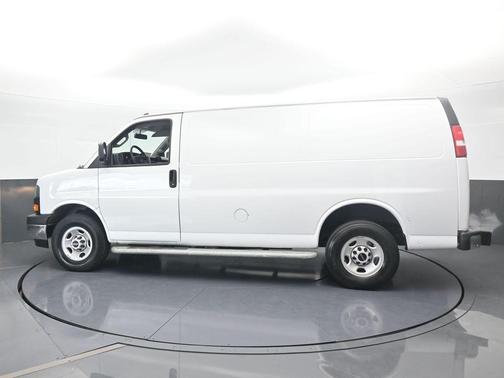 2022 GMC Savana 2500 Work Van