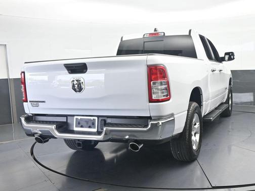 Bright White Clearcoat 2024 RAM 1500 Big Horn/Lone Star