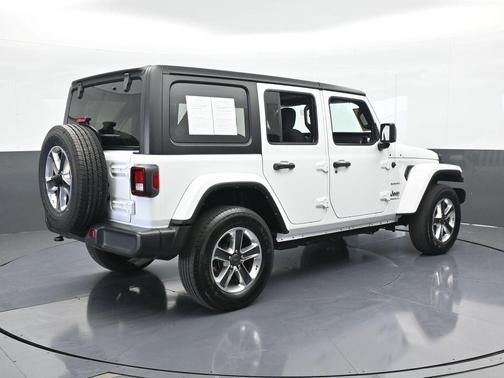 2023 Jeep Wrangler Sahara