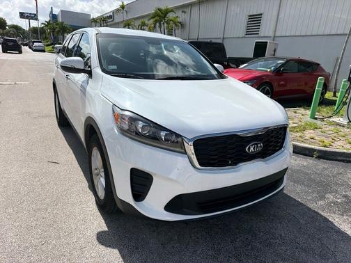 Snow White Pearl 2020 Kia Sorento LX
