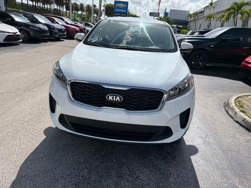 Snow White Pearl 2020 Kia Sorento LX