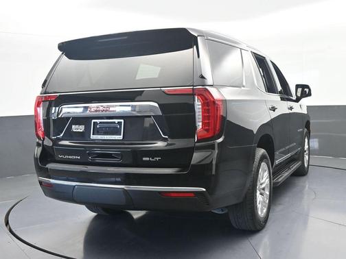 Onyx Black 2024 GMC Yukon SLT