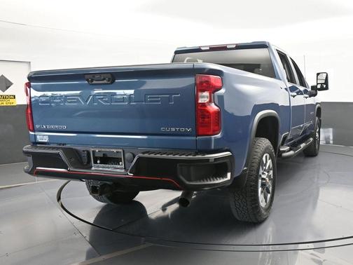 2024 Chevrolet Silverado 2500 Custom