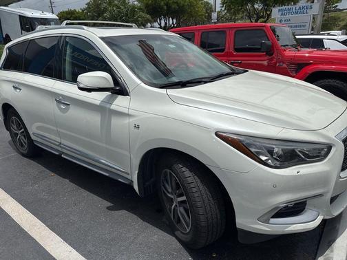 2016 INFINITI QX60 Base