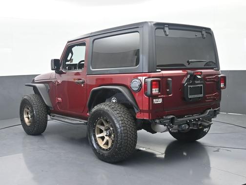 Snazzberry Pearlcoat 2022 Jeep Wrangler Willys