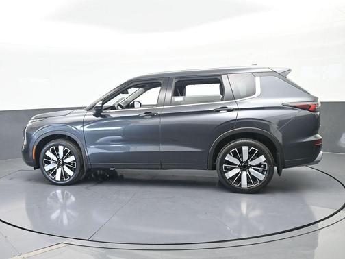 Gray 2026 Mitsubishi Outlander SEL
