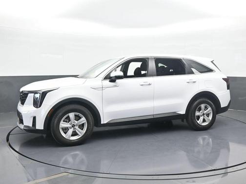 2024 Kia Sorento LX