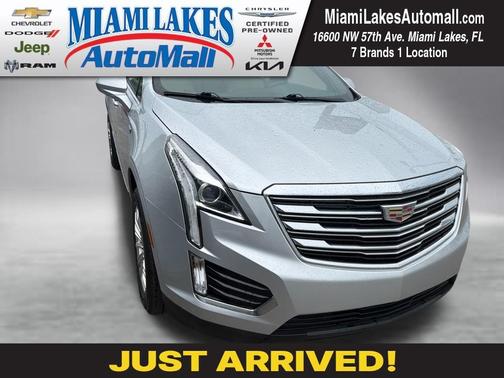 Radiant Silver Metallic 2019 Cadillac XT5 Base