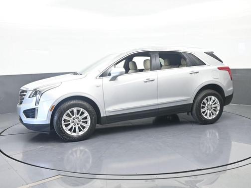 Radiant Silver Metallic 2019 Cadillac XT5 Base