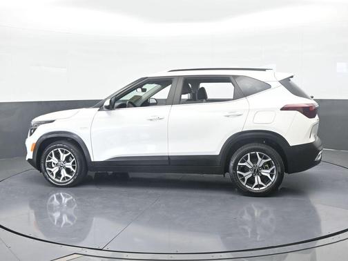 2022 Kia Seltos EX