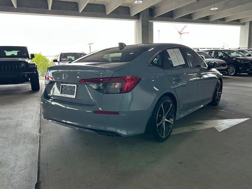 Morning Mist Metallic 2024 Honda Civic Touring
