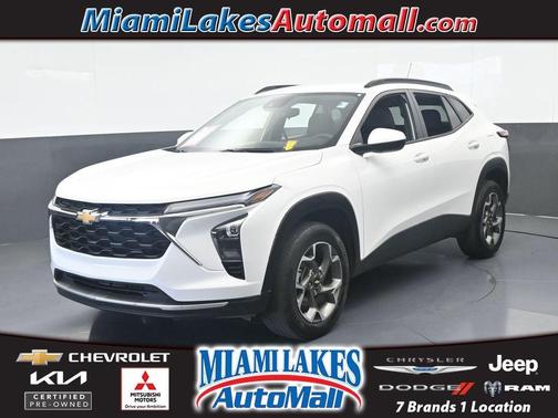 Summit White 2024 Chevrolet Trax LT